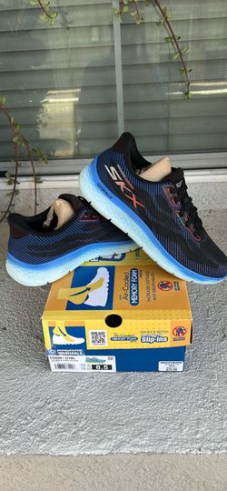 8.5 Men’s Slip On Skechers