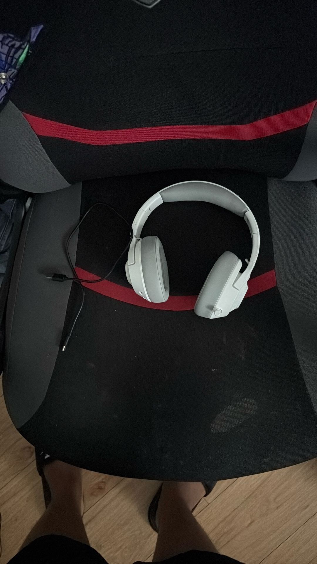 Wireless headphones