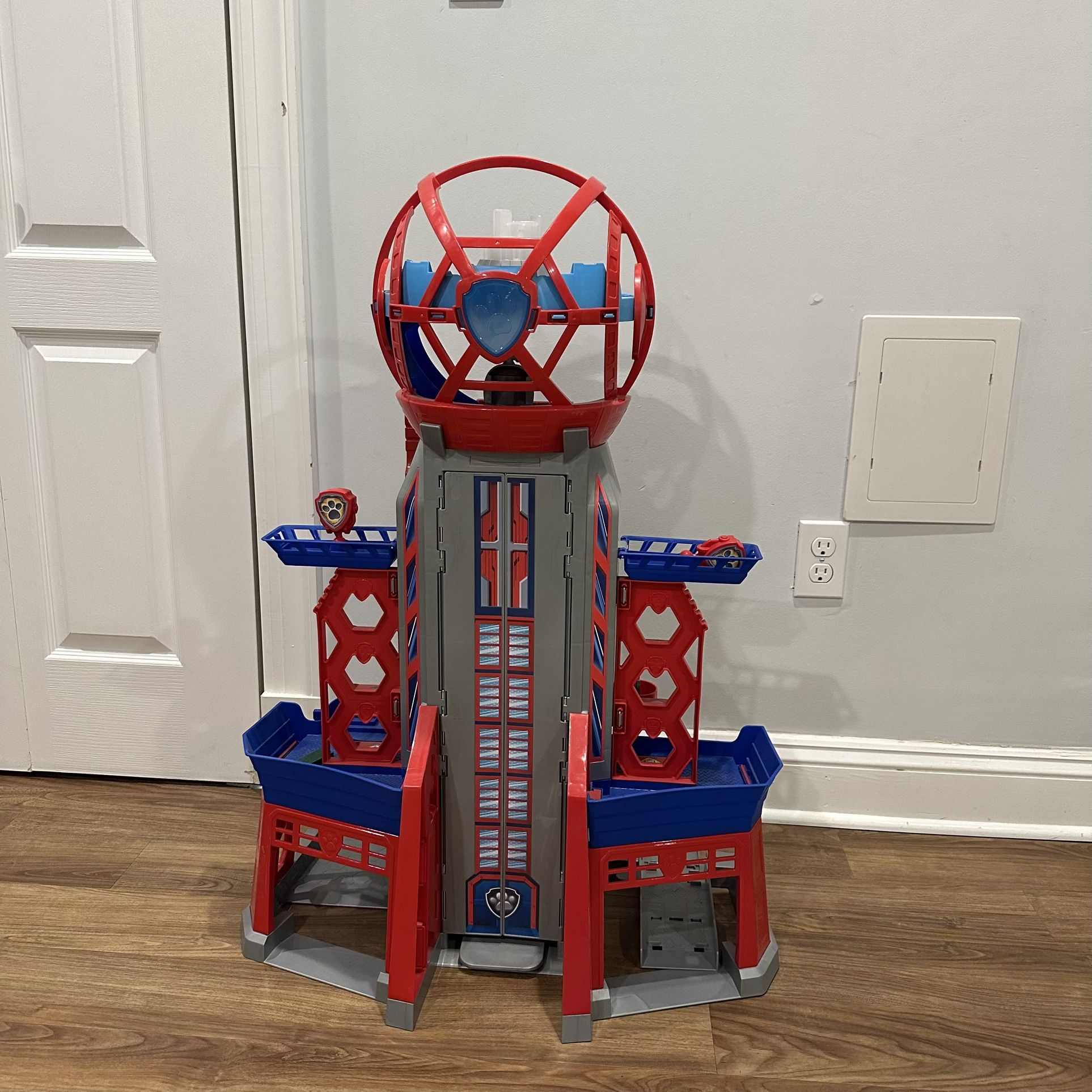Paw Patrol City Ultimate Transforming Tower