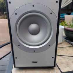 Infinity PS28  8" Powered Sub/Amp