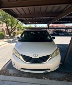 2012 Toyota Sienna