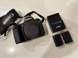 Canon 6D DSLR Camera