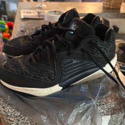 Kevin Durán Nike Shoes 10.5 Size Only $5