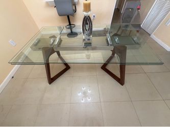 Glass kitchen table
