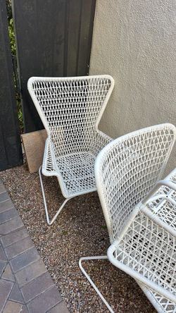 Set of 4 matching weave chairs