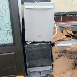 Whirlpool Dishwasher