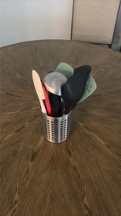 Kitchen utensils