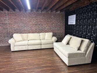Delivery Available maceys cream couch/sofa and loveseat set