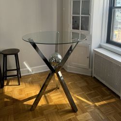 Round Glass Top Metal Base Dining Table