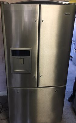 Kenmore Elite Bottom Freezer 33" Width