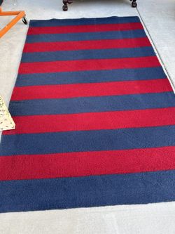 Pottery Barn Rug 5x8