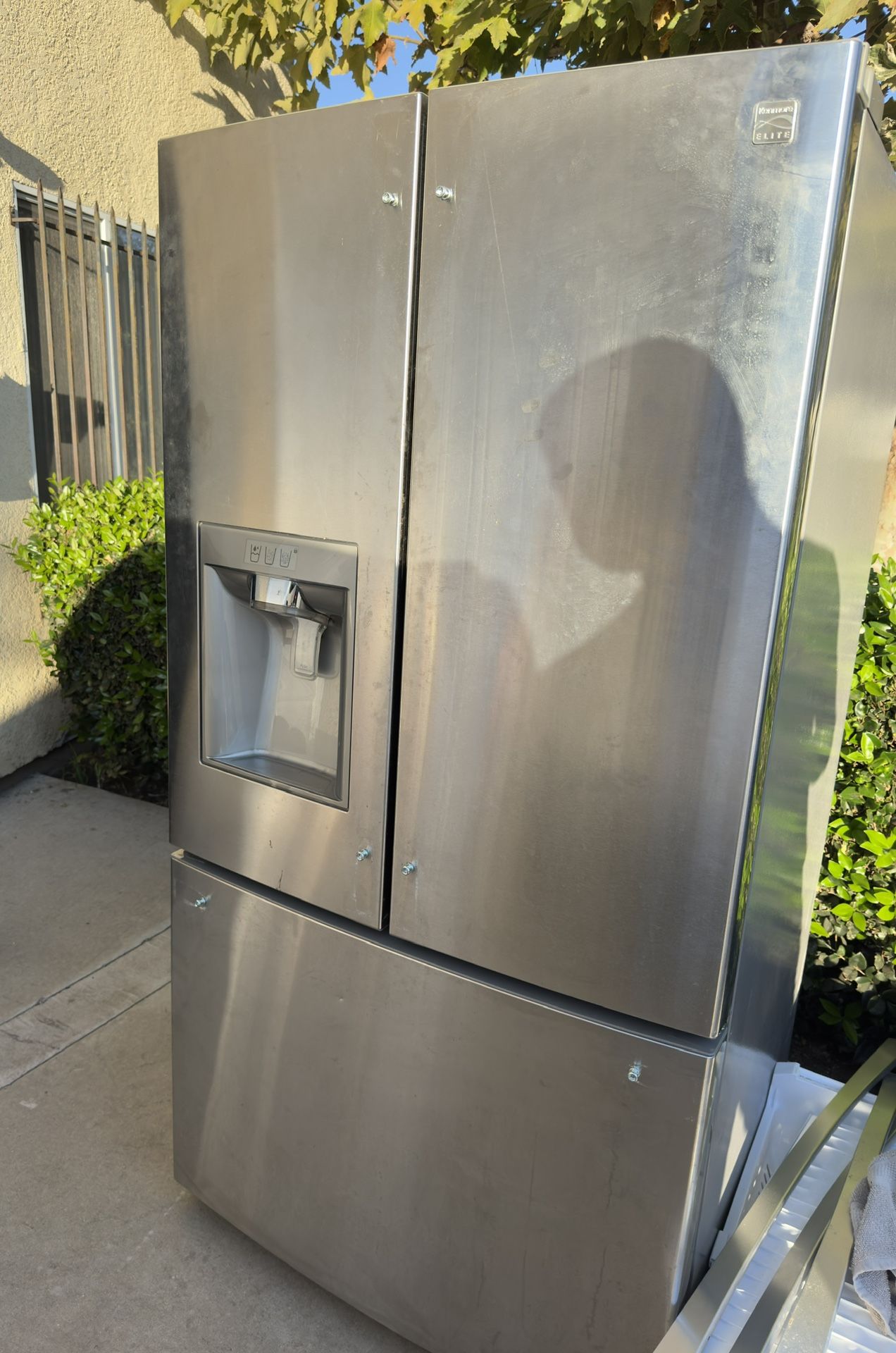 Refrigerator