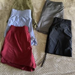 Lot of Women’s Assorted Athletic Shorts /Skirts. Like New M,L,XL (Set Of 5)