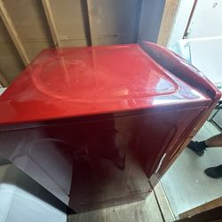 Dryer W/ Pedestal 