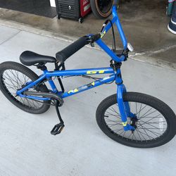 GT Freestyle BMX