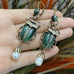 Vintage green beetle bug earrings,High Quality brass crystal pearl Earrings,Scarab bug Beetle Earrings,Skull drop earrings,Beetle Ring,Gift  DETAILS  
