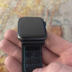 Iwatch 4 Good Condition