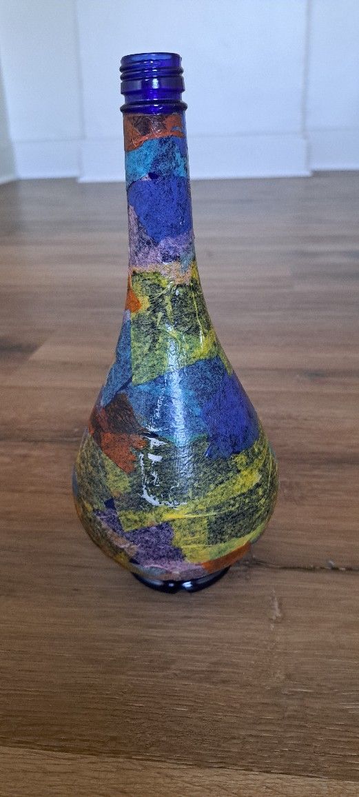 Vintage*Hand Blown Glass Wine Bottle*Blue Multi Color Pre-Owned Great Condition