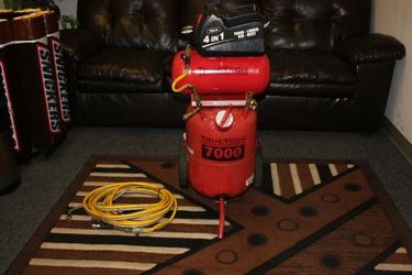 Compressor / Foam Sprayer