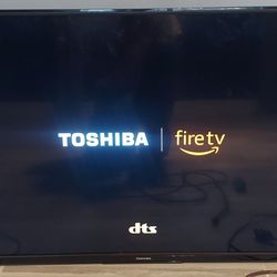 Toshiba TV 43 " With Wall
Mount & Antenna