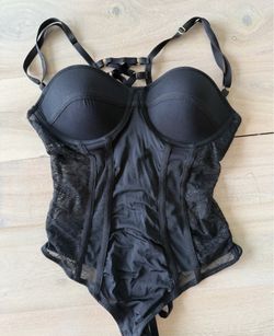 Lace bodysuit