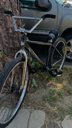 Black Coreline 29er Throne