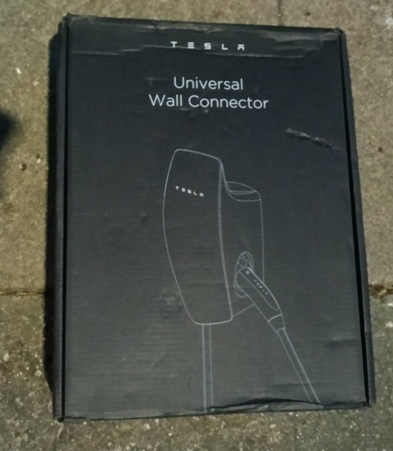 Tesla Universal Wall Connector Charger