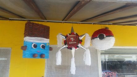 Piñatas