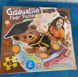 Larchio Graduation Floor Puzzle 45 Pieces