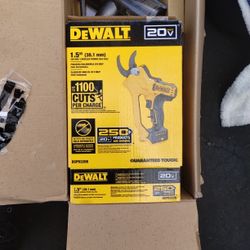 DeWalt Electric Cutter