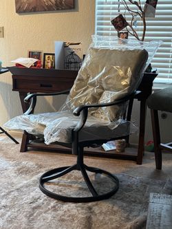 Outdoor Patio Swivel Chair