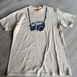 Camera T-shirt. Men’s medium $20 