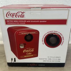 Coca-Cola 6-Can Mini Fridge Cooler/Warmer with Bluetooth Speaker