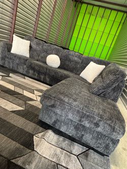 Grey sectional couch sofa (DELIVERY AVAILABLE)