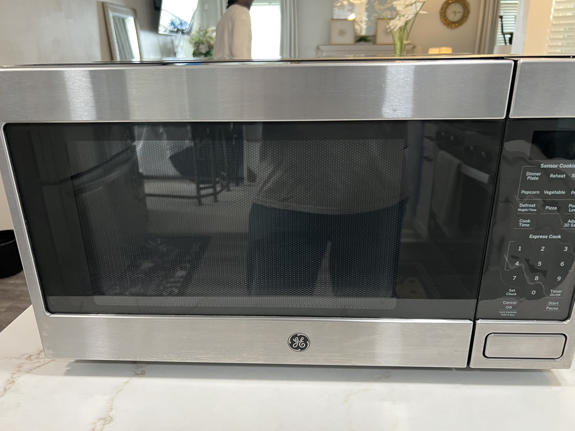 Large Countertop Microwave Oven 
