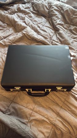 Brief case (Brand: Heritage)