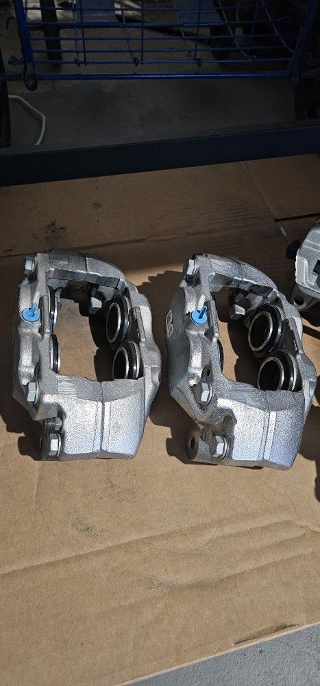 2019+ Gm Front Brake Calipers 