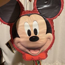 Mickey Piñata