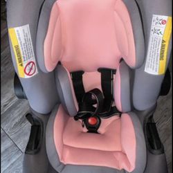 BABYTREND CAR SEAT & BASE ( SECURE-LIFT 35 INFANT CAR SEAT)  NO CAR ACCIDENTS/NOT EXPIRED