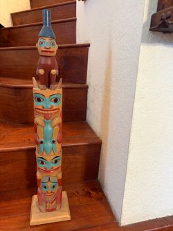 Nick Vonda III Tlingit Cedar Wood Totem Pole 24.5” One Piece Hand Carved Alaska