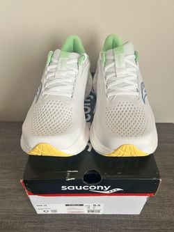 Saucony Women’s Ride 18 size 9.5 running shoe