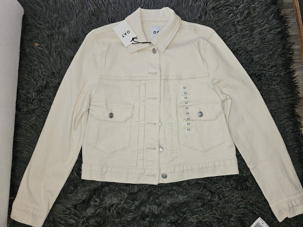 NWT Oat Cream Jean Jacket sz M perfect condition