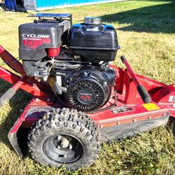 Toro STG13 Stump Grinder