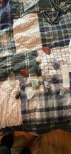 Mixed rocks and crystals