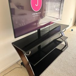 Mueble Tv en madra Y Vidrio Templado Oscuro