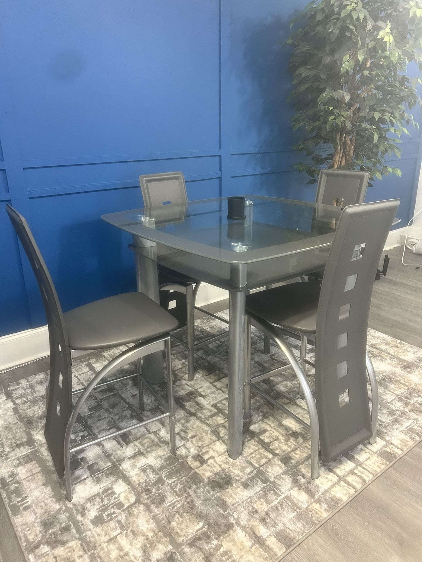 Table Set