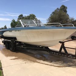Glastron Caribean Cruiser Great Project Boat 
