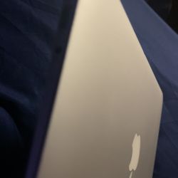 Apple Macbook