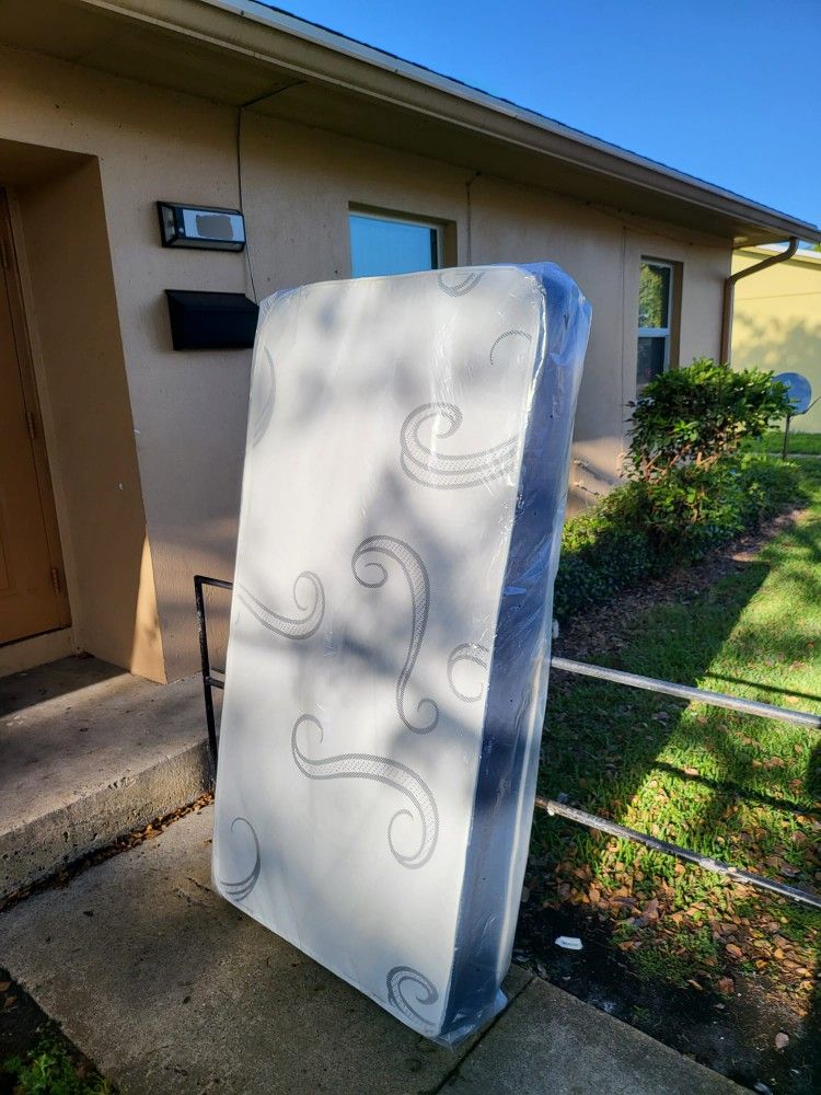 NEW TWIN MATTRESS/ DELIVER AVAILABLE NOW/ HABLAMOS ESPAÑOL/ ENTREGA INMEDIATA
