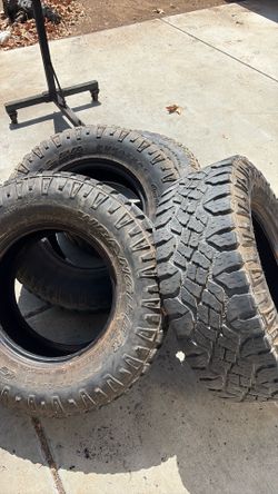 Good year wrangler 285 70 R17